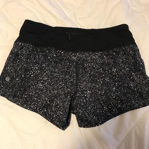 lulu size 4 shorts.